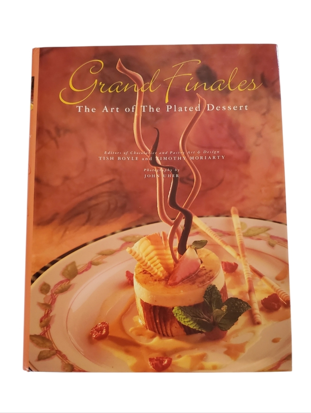 🟢 Grand Finales: Art of the Plated Dessert Cookbook by Tish Boyle Hardcover
